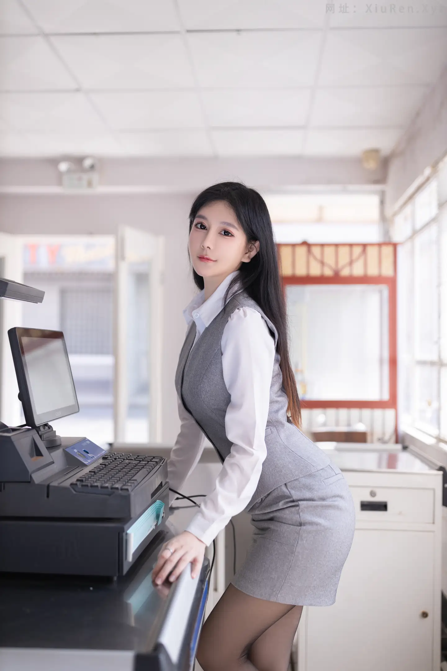 图片[3]-FW0258-妮小妖-便利店新星-100P-秀人网 - XiuRen.Pro