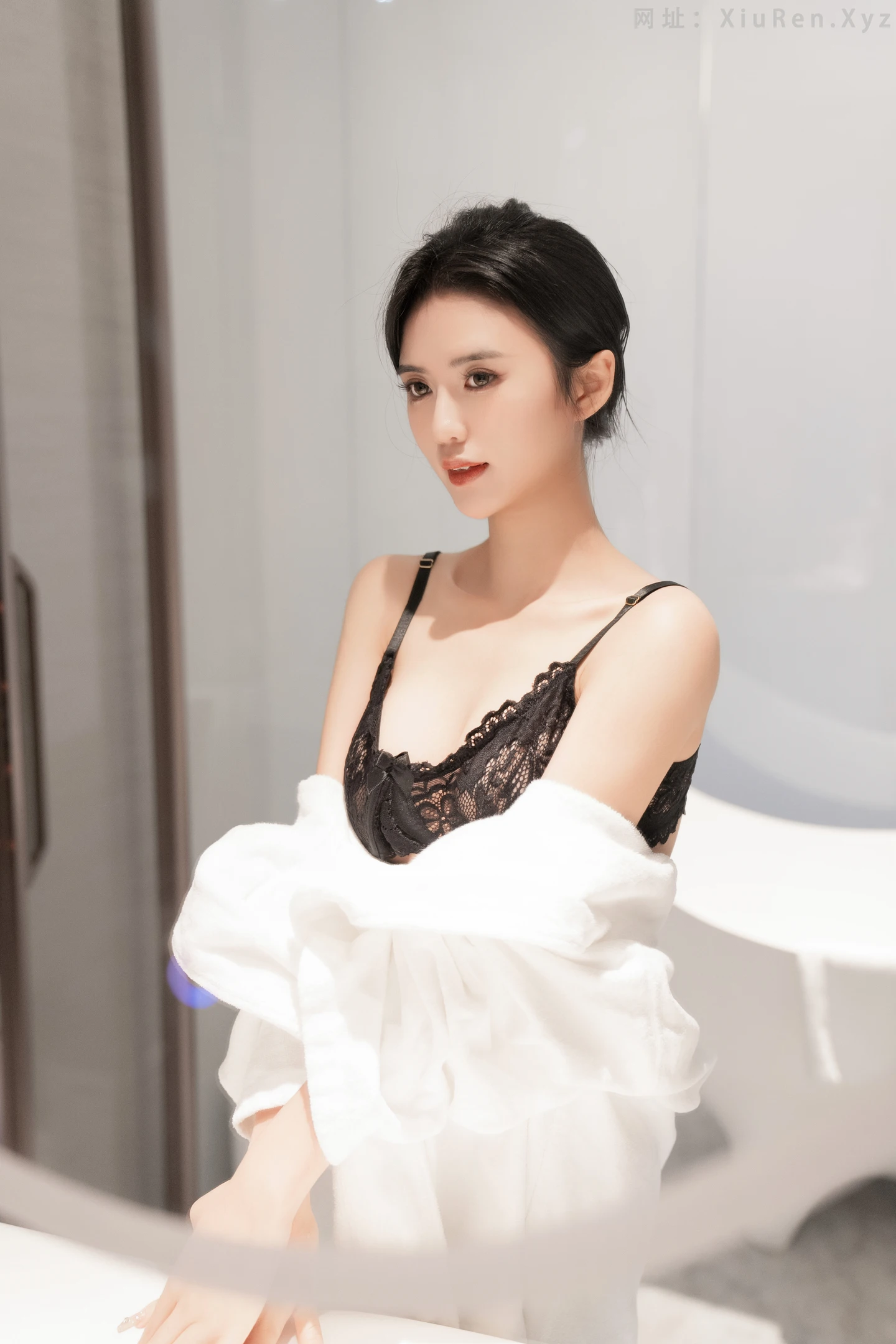 图片[2]-FW0348-王馨瑶Yanni-性感黑白蕾丝-95P-秀人网 - XiuRen.Pro