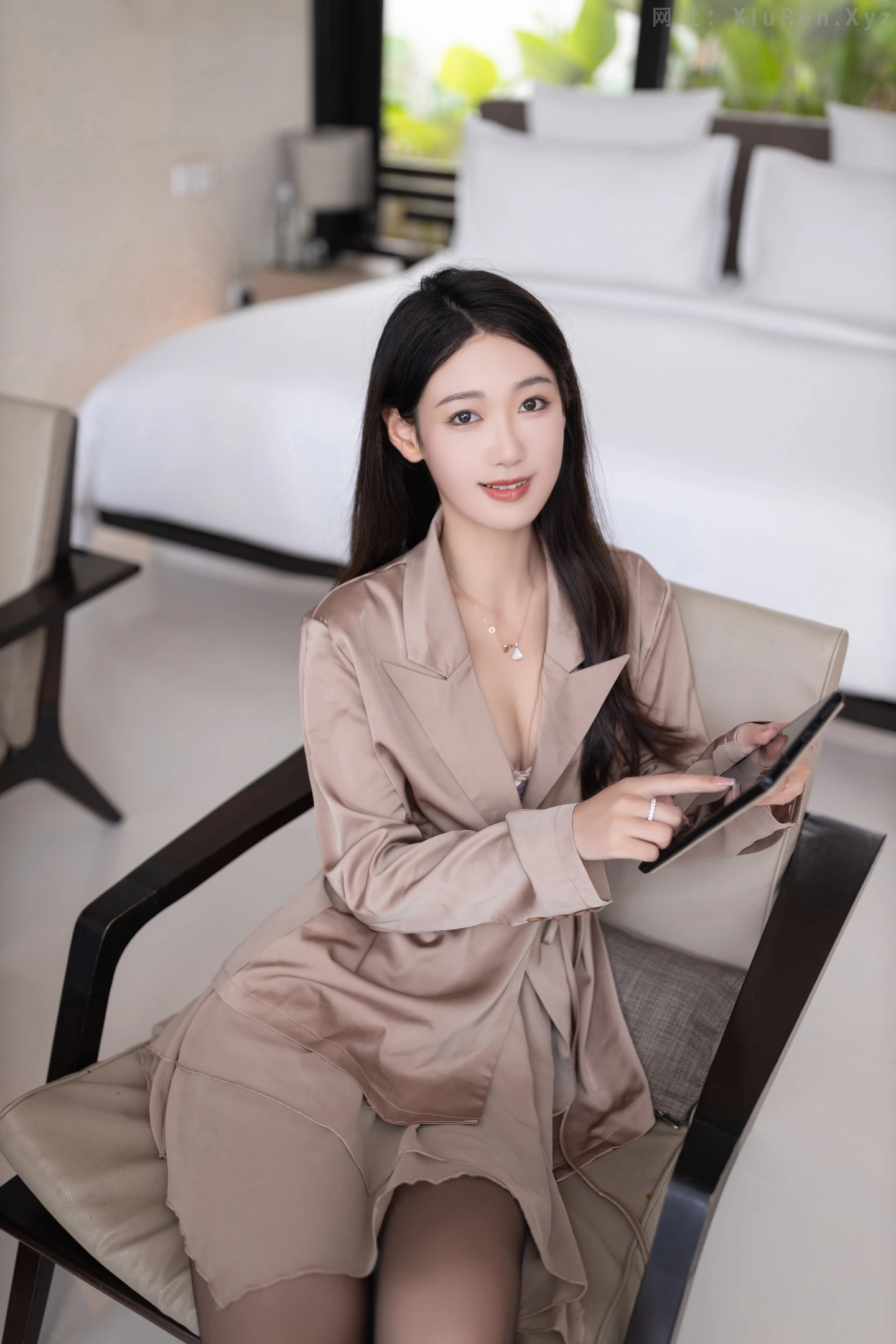 图片[2]-FW0369-唐安琪-紫色内衣配超薄黑丝-89P-秀人网 - XiuRen.Pro