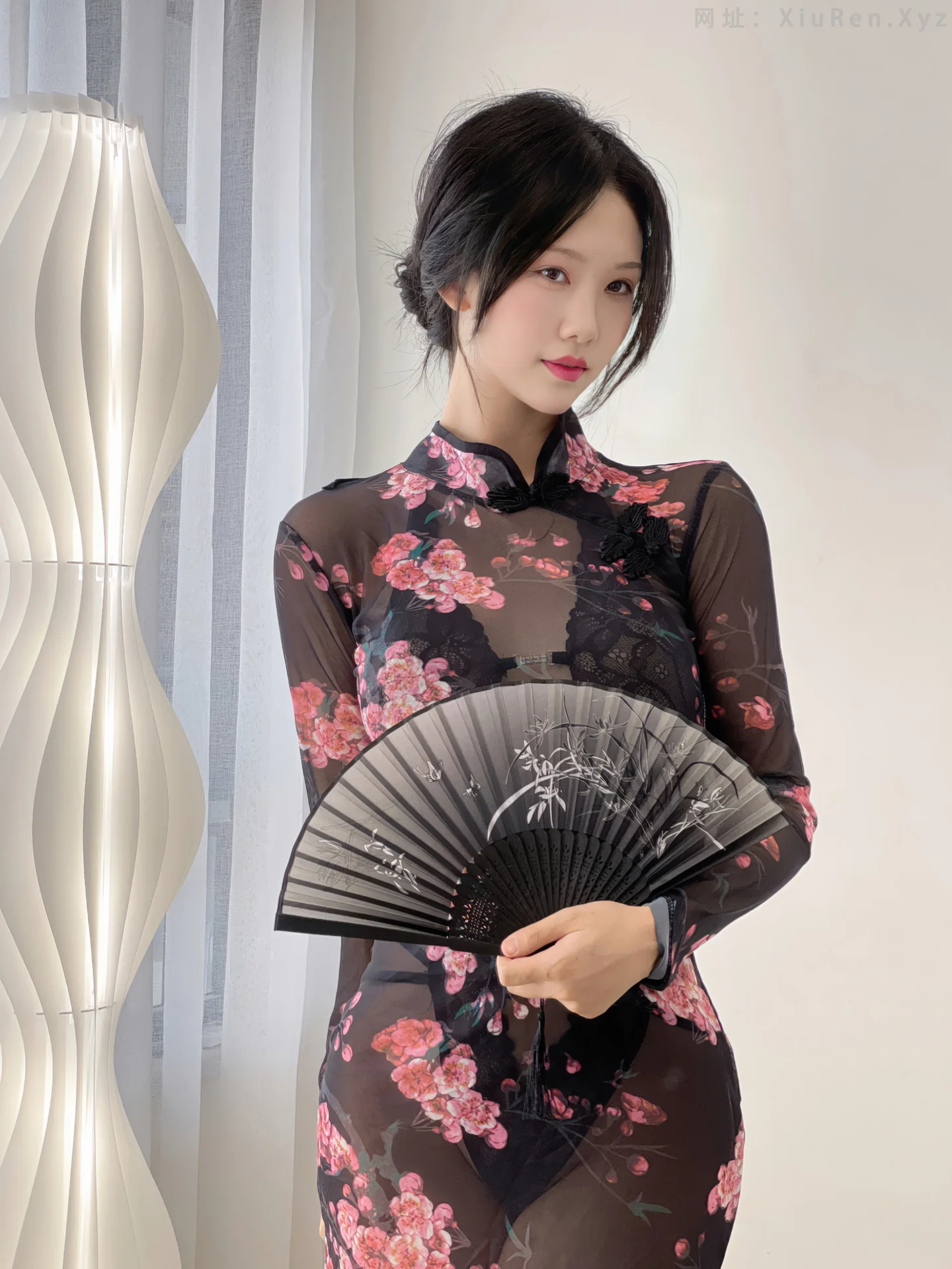 FW0381-抖娘-情趣旗袍-38P-秀人网 - XiuRen.Pro