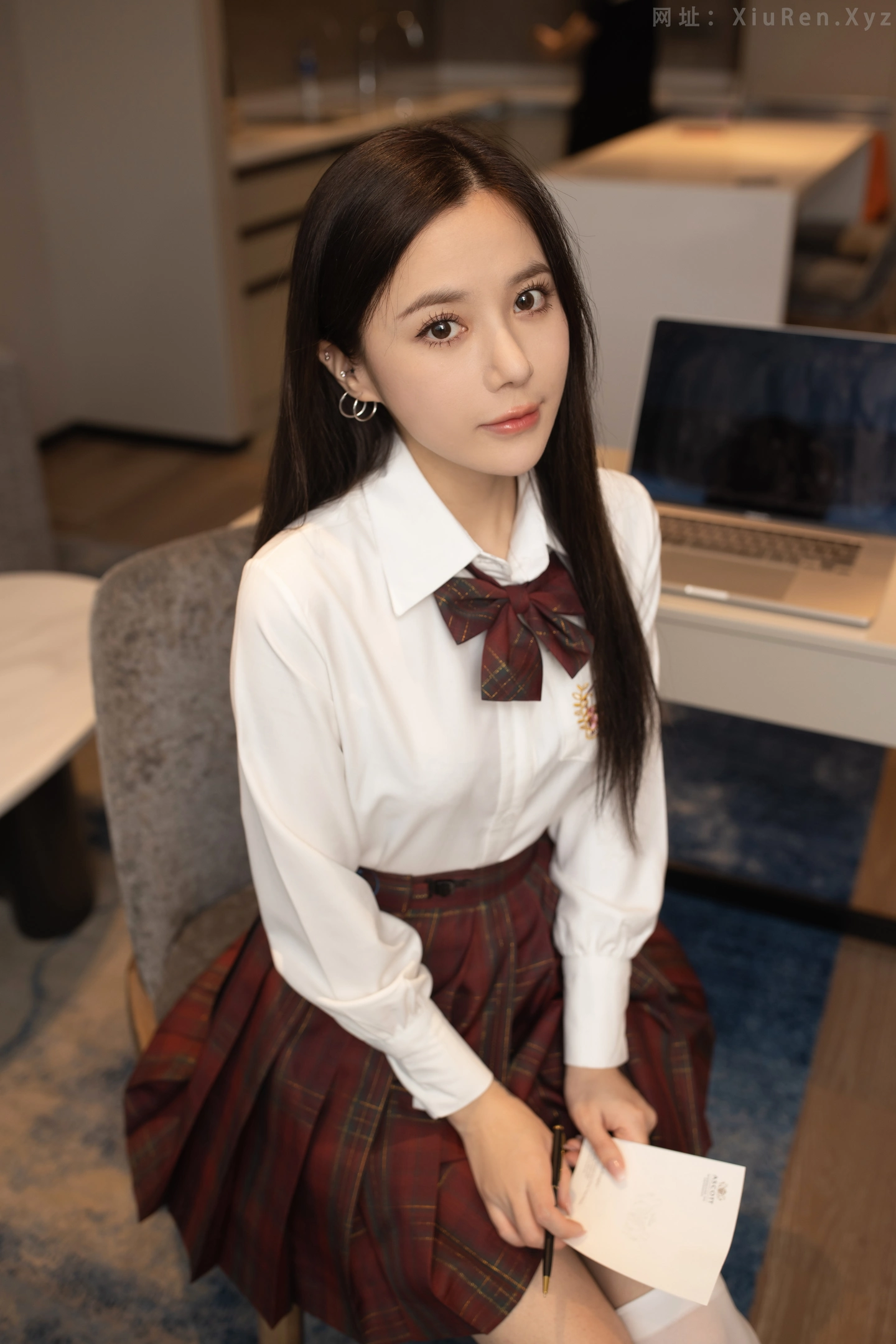 FW0397-鱼子酱-学生-66P-秀人网 - XiuRen.Pro