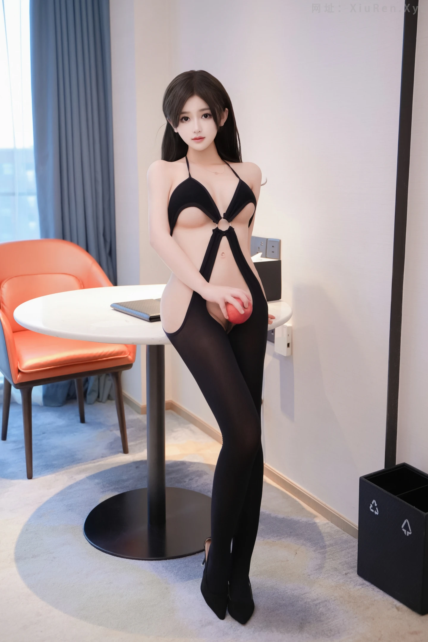 FW0400-奶茶味的包子-性感黑丝连体-80P／1V-秀人网 - XiuRen.Pro
