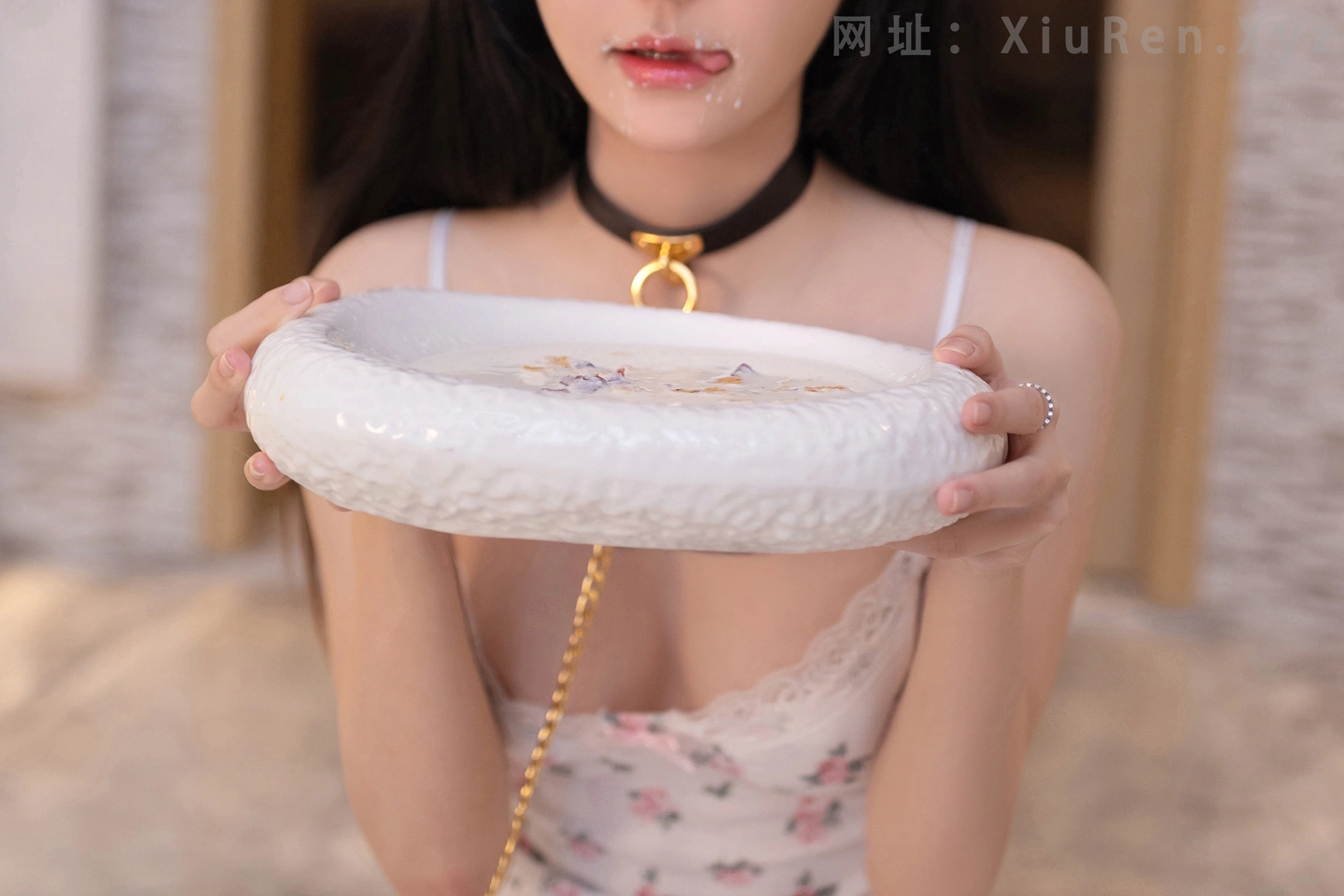 图片[3]-FW0543-谭小灵-白色花纹睡裙写真-100P-秀人网 - XiuRen.Pro