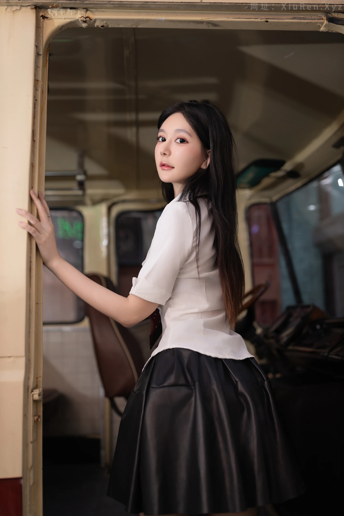图片[3]-FW0569-谭小灵-大巴写真-100P-秀人网 - XiuRen.Pro