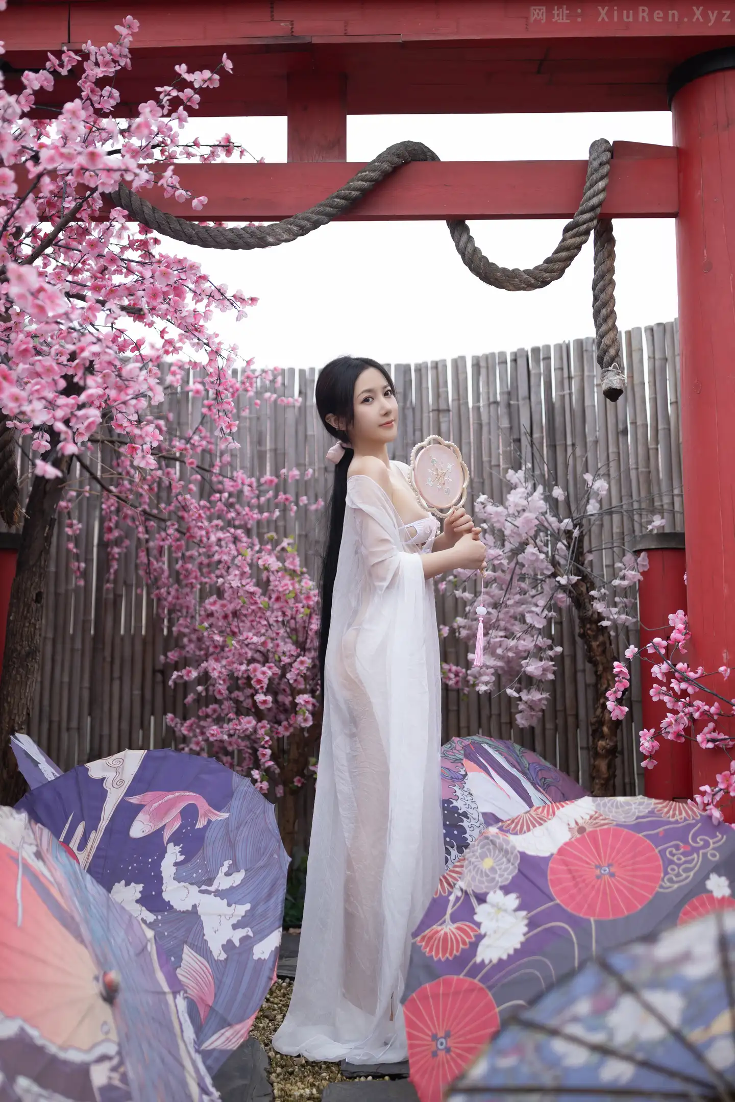 FW0643-鱼子酱Fish-花想容-120P-秀人网 - XiuRen.Pro